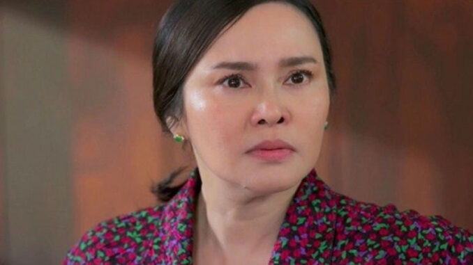 Lỡ chửa trước, ngày cưới bị mẹ chồng bắt đi vào cổng sau cô dâu mới ‘bật’ lại mẹ chồng rồi kéo tay bố đẻ định về thẳng Lỡ chửa trước, ngày cưới bị mẹ chồng bắt đi vào cổng sau cô dâu mới ‘bật’ lại mẹ chồng rồi kéo tay bố đẻ định về thẳng