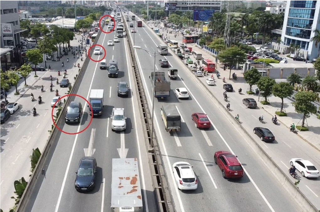 Chạy xe vào làn khẩn cấp có thể bị phạt đến 22 triệu đồng - 1
