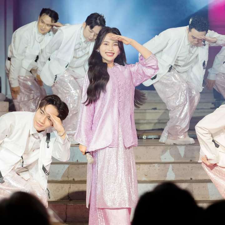 Phương Mỹ Chi cho biết bản thân rất bất ngờ khi đoạt giải Gương mặt mới xuất sắc.