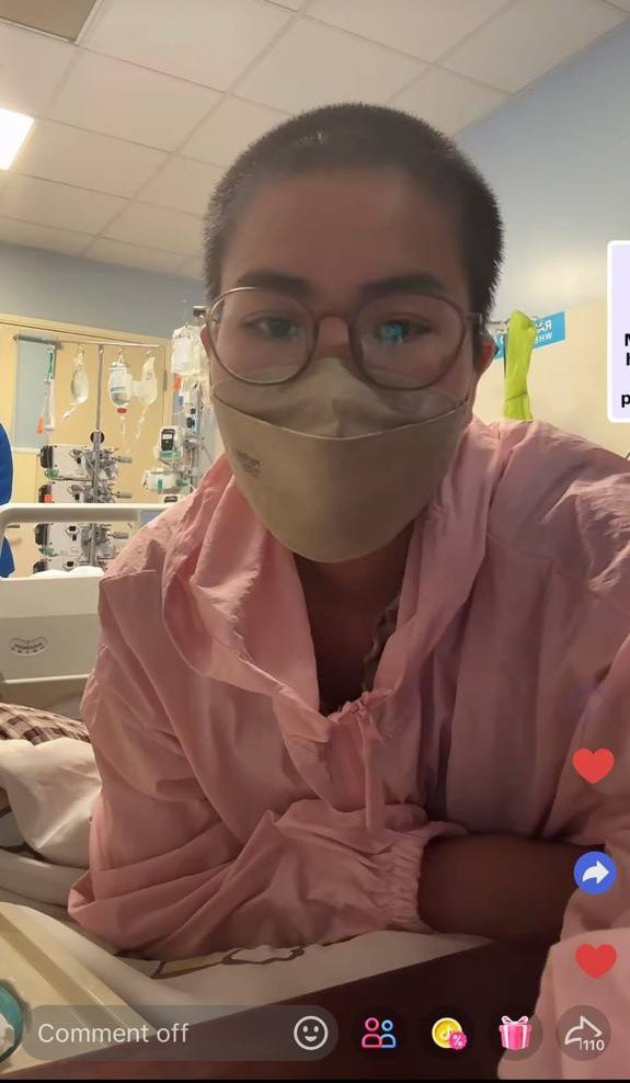 Trên sóng liveatream, cô cũng nhiều lần hứa hẹn sẽ sao kê, về Việt Nam rồi công khai sao kê minh bạch nhưng tất cả đang chỉ dừng ở lời hứa. 