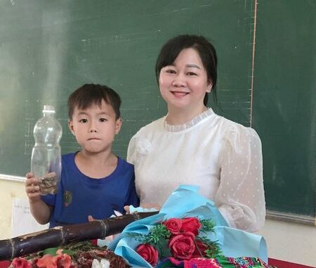 Chân dung cô giáo được học sinh “chúc cô bò nhanh như con ”