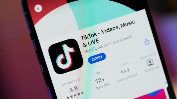 Apple và Google nhận lệnh gỡ bỏ TikTok khỏi cửa hàng Apple và Google nhận lệnh gỡ bỏ TikTok khỏi cửa hàng