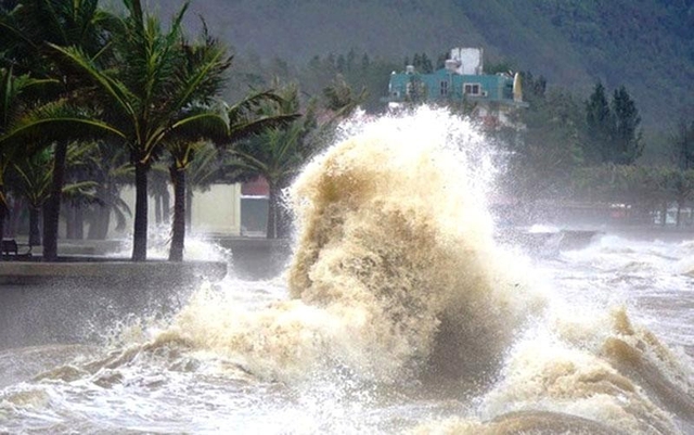 Xuất hiện vùng áp thấp đang mạnh lên trên Biển Đông gây thời tiết xấu những ngày tới- Ảnh 2.