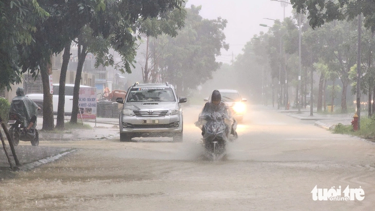 Tìm thấy thi thể người phụ nữ bị lũ cuốn ở Huế trước bão Bualoi - Ảnh 3.