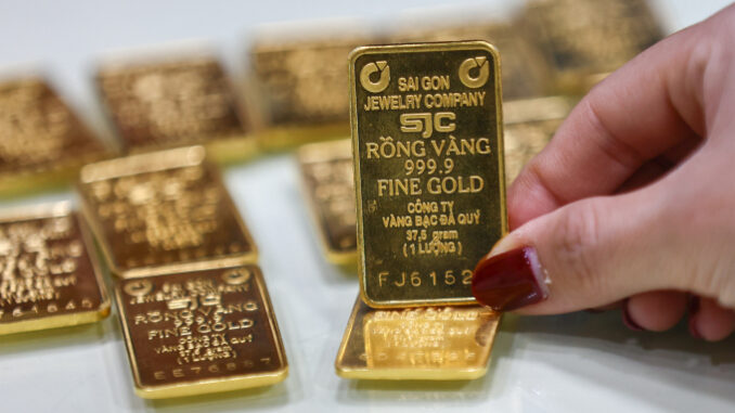 233a0852-3559-1761207988 Vàng miếng tại trụ sở SJC ở phường Bàn Cờ, TP HCM, tháng 3/2025. Ảnh: Quỳnh Trần