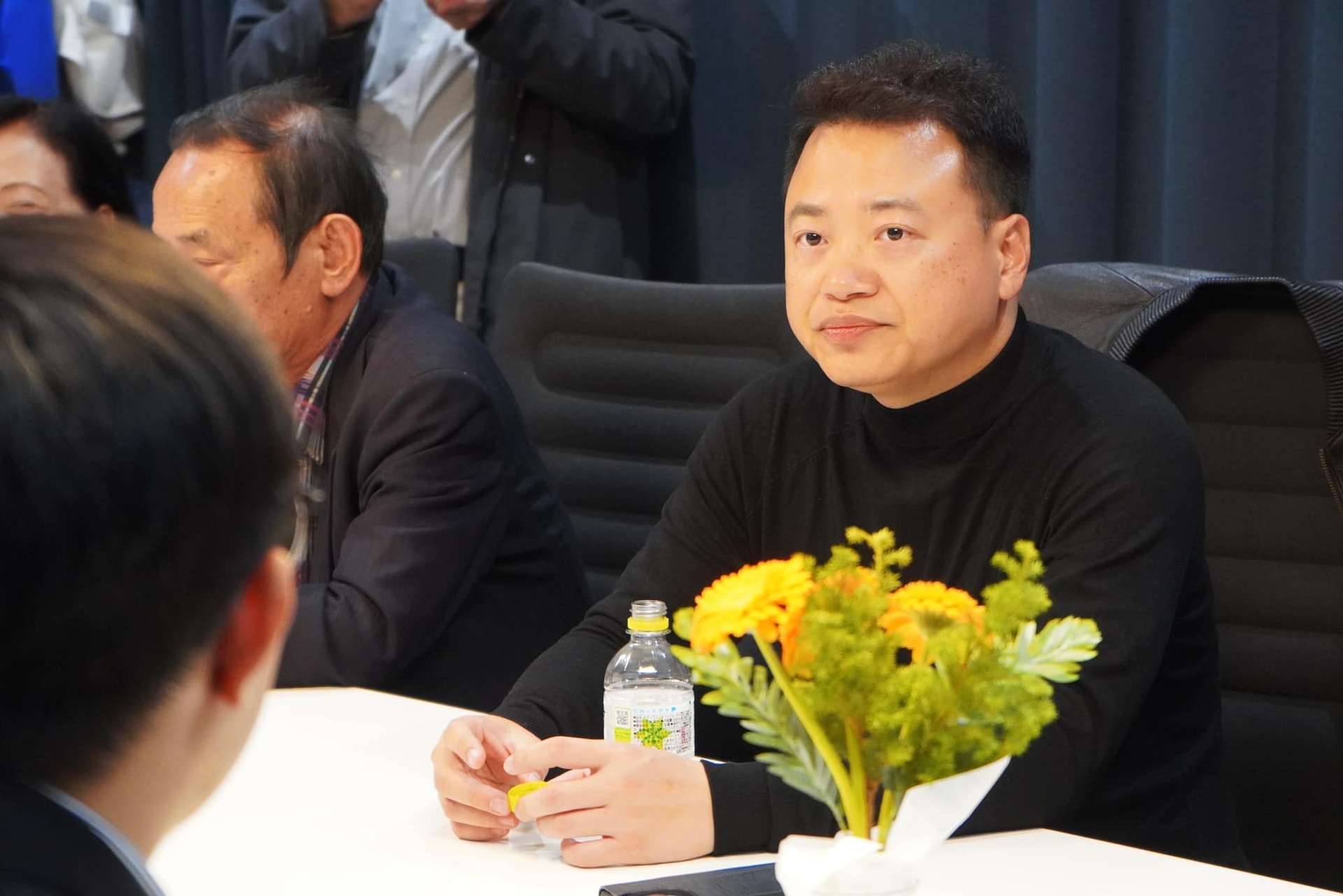 Shark Binh,  Nguyen Hoa Binh anh 1