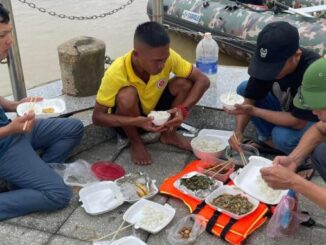 Có thể là hình ảnh về câu cá và văn bản