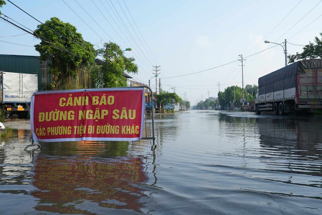Hà Nội sơ tán 38 . 500 Người dân ứng phó ngập lụt do bão số 11 - Ảnh 5.