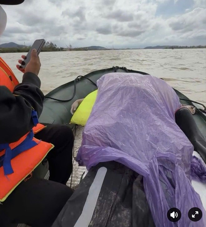 Tìm thấy 2 thi thể trẻ em trong vụ người bố trẻ ôm 2 con nhảy cầu Bến Thủy