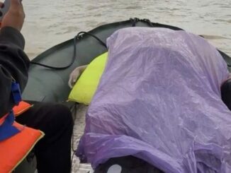 Tìm thấy 2 thi thể trẻ em trong vụ người bố trẻ ôm 2 con nhảy cầu Bến Thủy