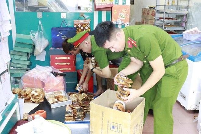 Phát hiện 1.500 bánh Trung thu không rõ nguồn gốc