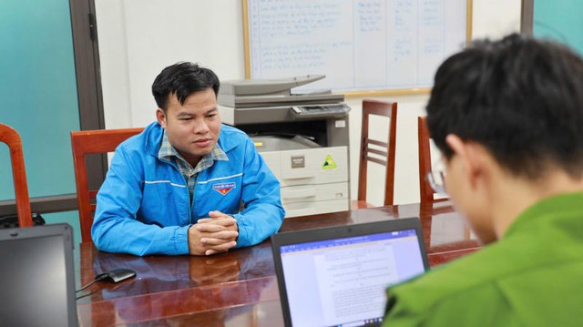 Thi hành lệnh bắt tạm giam thầy giáo Trần Đình Duy- Ảnh 3.