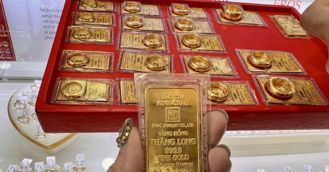 Sáng 27/10: Giá vàng miếng SJC, giá vàng nhẫn trơn đồng loạt giảm Sáng 27/10: Giá vàng miếng SJC, giá vàng nhẫn trơn đồng loạt giảm