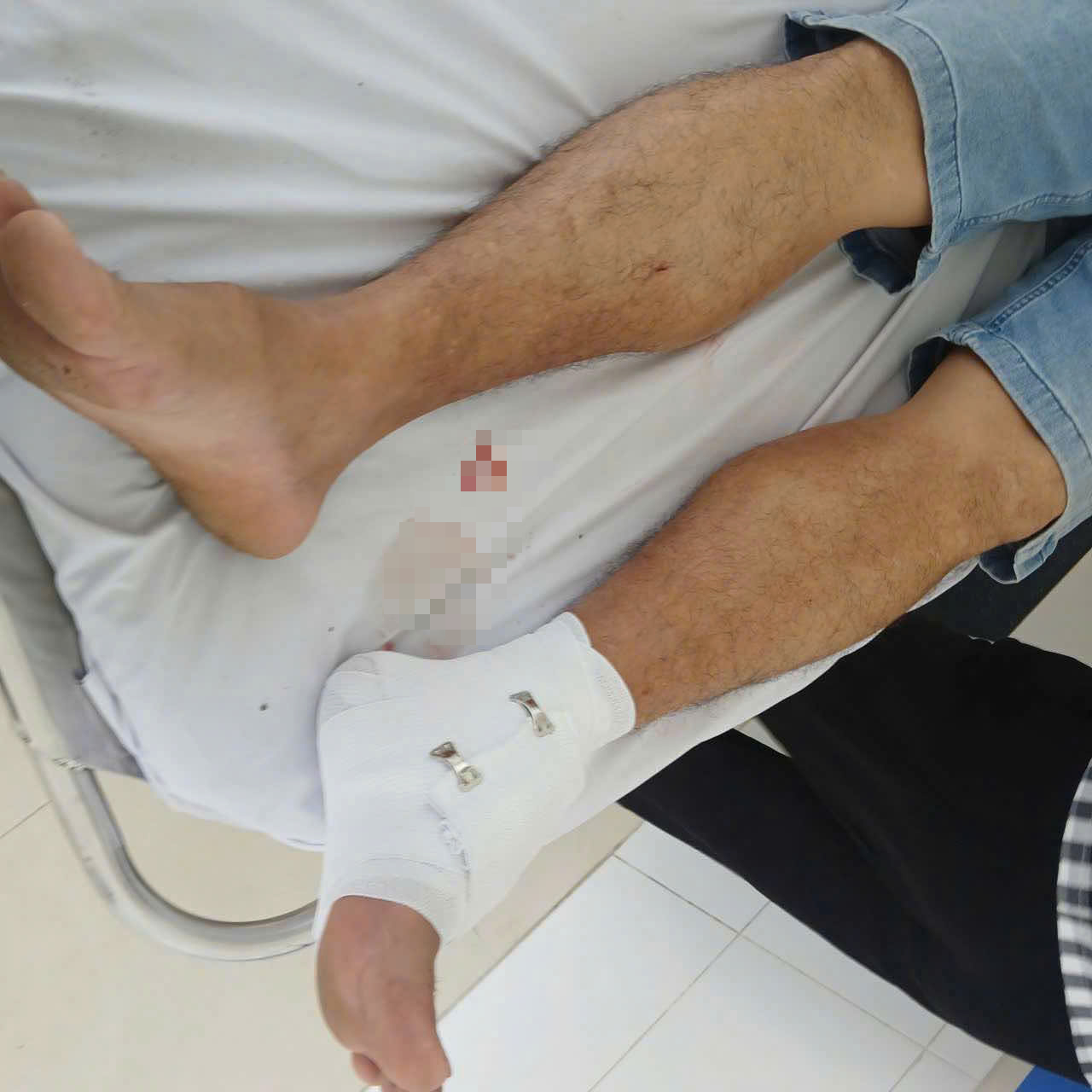 Vụ cá sấu sổng chuồng cắn thầy giáo ở Tây Ninh: Lời khai bất ngờ từ người nuôi- Ảnh 2. Vụ cá sấu sổng chuồng cắn thầy giáo ở Tây Ninh: Lời khai bất ngờ từ người nuôi- Ảnh 2.