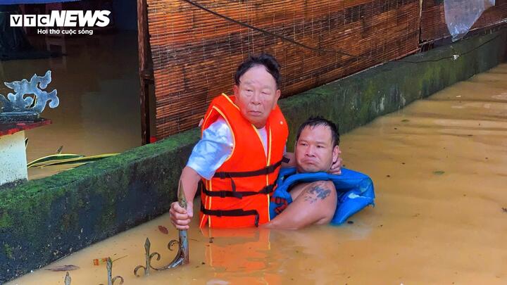 Lũ sông Hương xuống sát báo động 3, hơn 44.500 ngôi nhà ở Huế bị ngập- Ảnh 3.