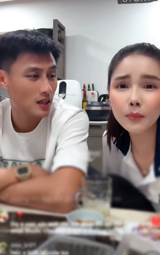 Vợ chồng Mạc Hồng Quân - Kỳ Hân bỗng gọi tên Ly Kute, đọc thẳng từ