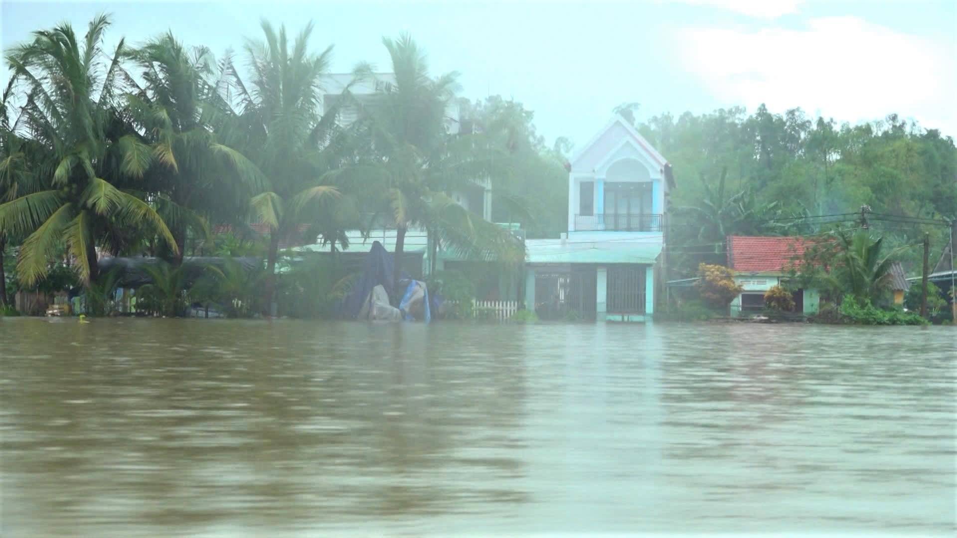 Thông báo khẩn tới 6 tỉnh, thành phố- Ảnh 3.