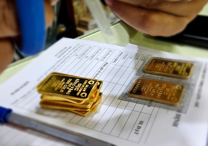 Giá vàng SJC giảm mạnh ngày 30 - 10: Biến động do ảnh hưởng từ giá thế giới - Ảnh 1.