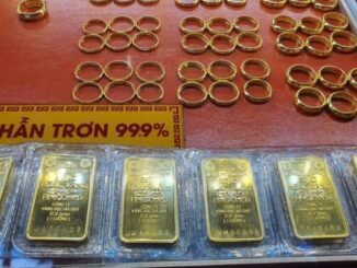 Tối nay 17-10, giá vàng đang lao dốc mạnh - Ảnh 1.