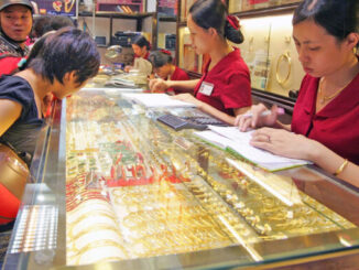 Người mua vàng lỗ nặng- Ảnh 1.