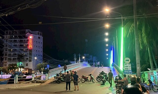 Vụ phát hiện 2 anh em ruột nằm gục giữa cầu: Lời khai của Bùi Quang Sơn- Ảnh 1.